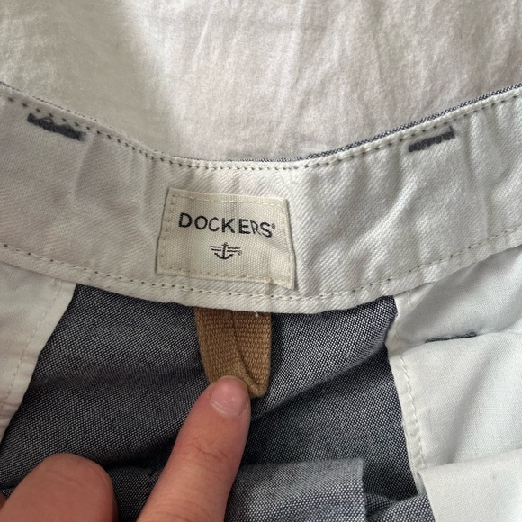 Dockers Shorts Size 32 Flat Front - Picture 2 of 9